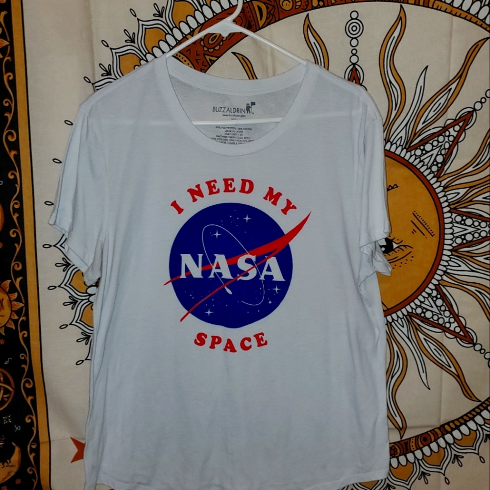 I need my space t-shirt